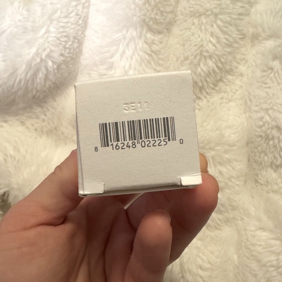 RMS Beauty ReEvolve Natural Finish Liquid Foundation Shade 00 Light Neutral - Picture 6 of 8